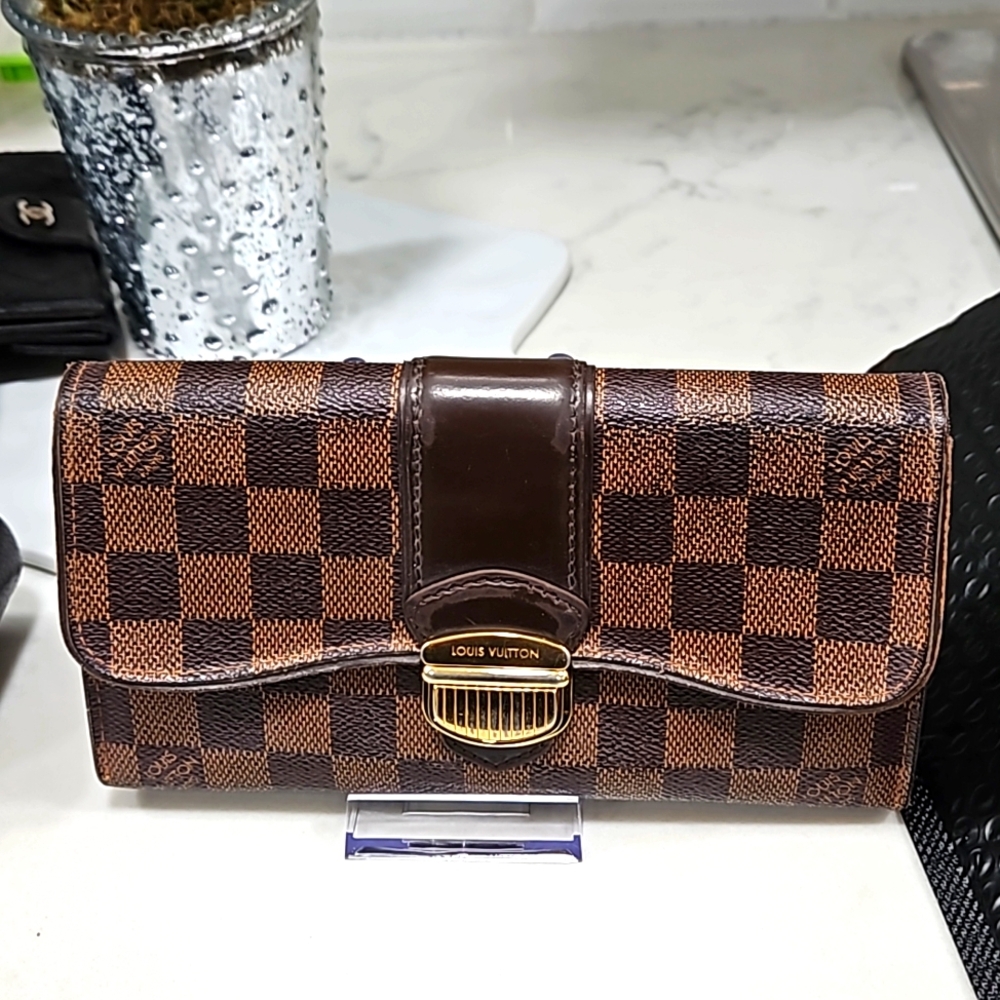 Louis vuitton wallet
